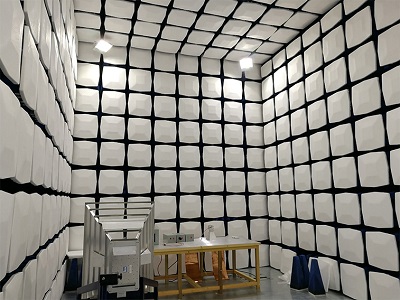 8031623371742374.jpg 電波暗室